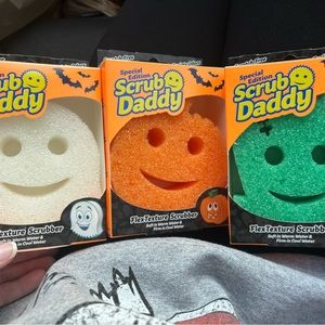 Spooky scrub daddy’s!!